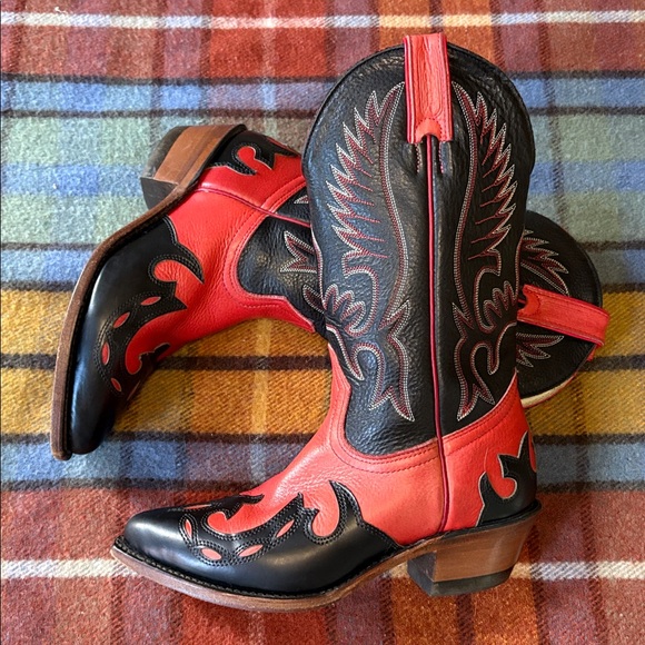 Boulet all leather Red and Black Western Cowboy Boots - Picture 2 of 13